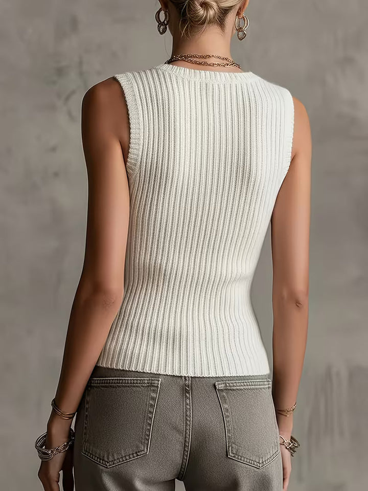 Sutchai – Ärmellose Weste mit Herz Jacquard Muster in Kontrastfarben