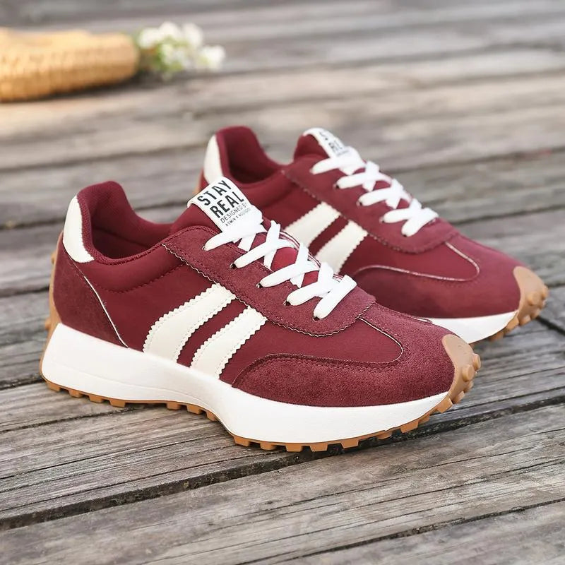 Lariesa – Sneaker mit Schnürverschluss Und Kontraststreifen