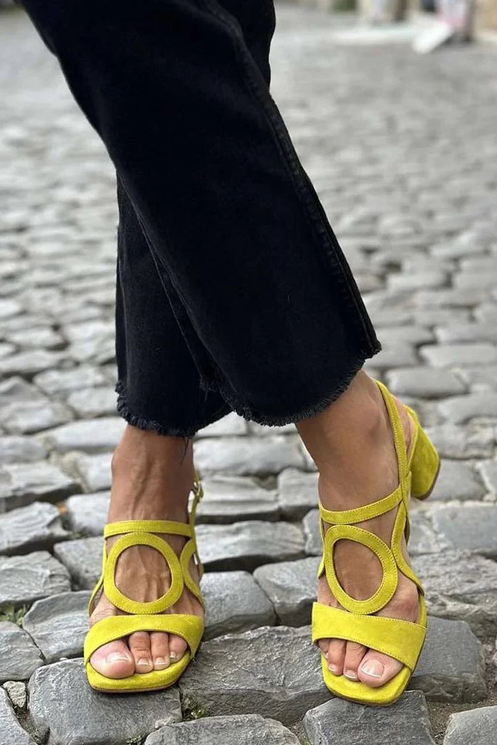 Gurng – Sandalen Mit Eckiger Zehenpartie und Abgerundetem Schnitt