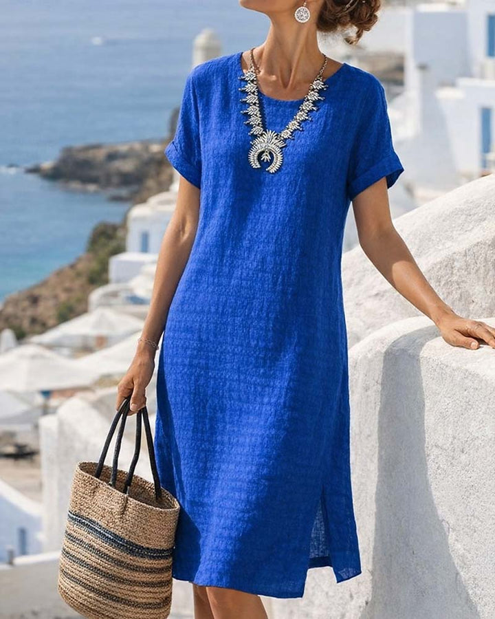 Shanai – Kurzärmeliges Kleid mit geradem Schlitz