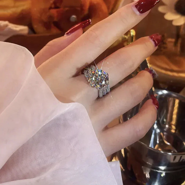 Halyna – 3-Karat-Super-Flash-Moissanite-Ring