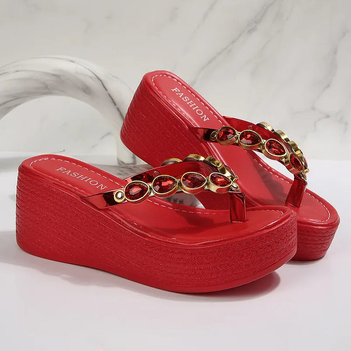 Wietske – Keilabsatz-Sandalen mit Strasssteinen