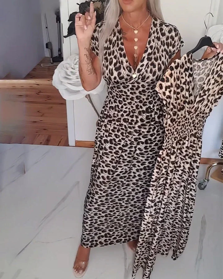 Erendira – Elegantes Kleid Mit V-Ausschnitt Und Leopardenmuster