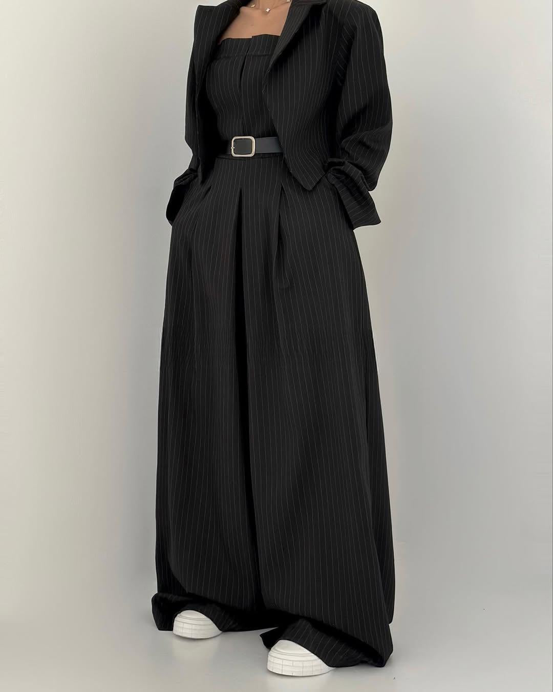 Lauralie – Trägerloser Jumpsuit im Jackenstil, Set Für Den Weg zur Arbeit