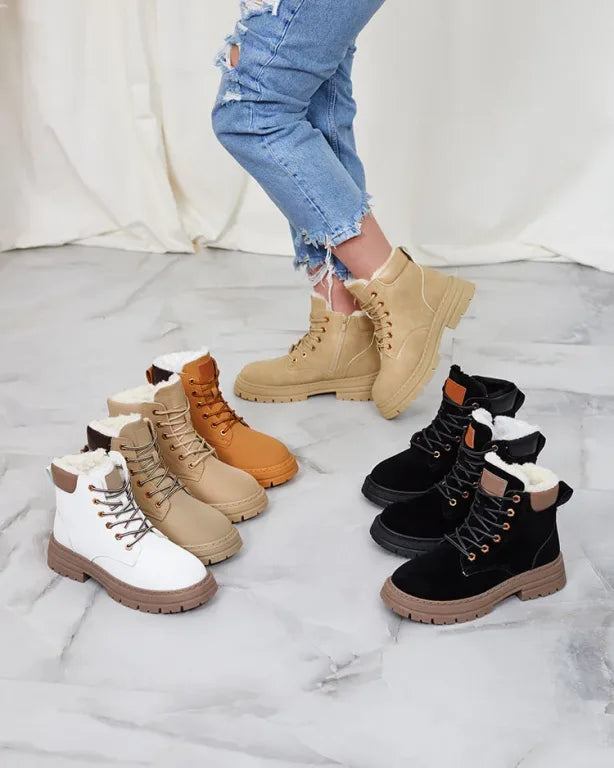 Alosia – Stiefeletten mit Schnürung Und Klobiger Sohle