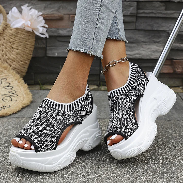 Carolane - Modische Sportliche Sandale Mit Dicker Sohle