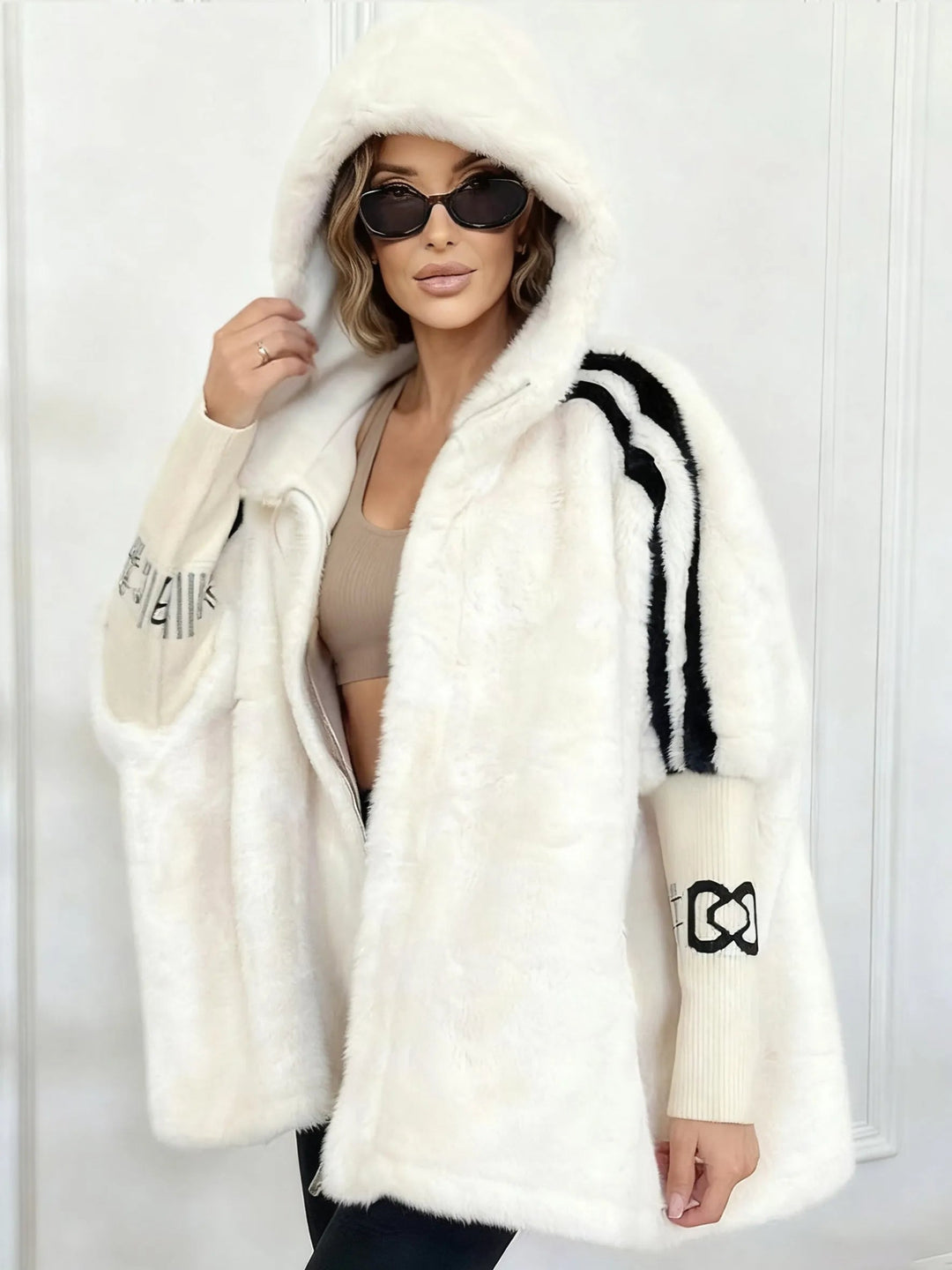 Capsey – Eleganter Wintermantel Aus Kunstfell