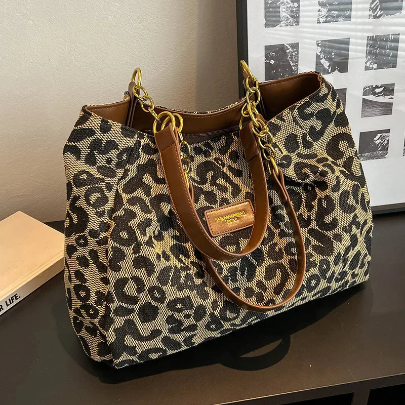 Leonora - Leopard Charm Tote Tasche
