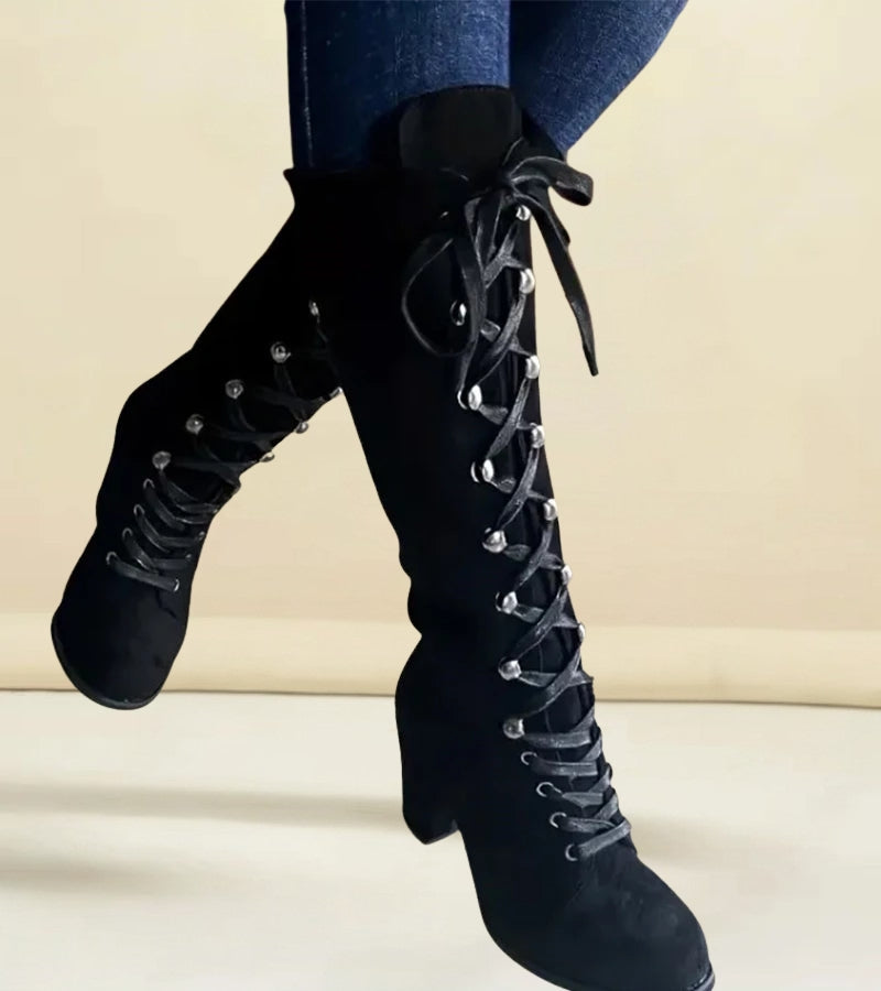 Asmita – Schnürstiefel Aus Wildleder Mit Hohem Absatz