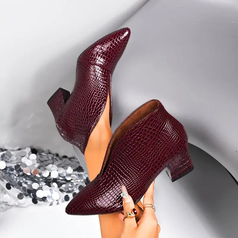 Leonilda – Elegante Stiefeletten Mit V-Ausschnitt