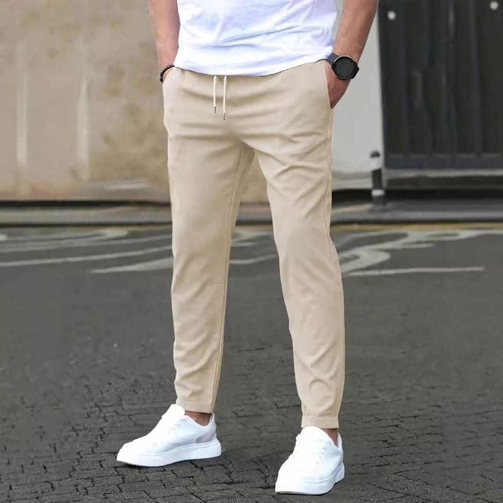 Bekzat - Hose Mit Geradem Bein