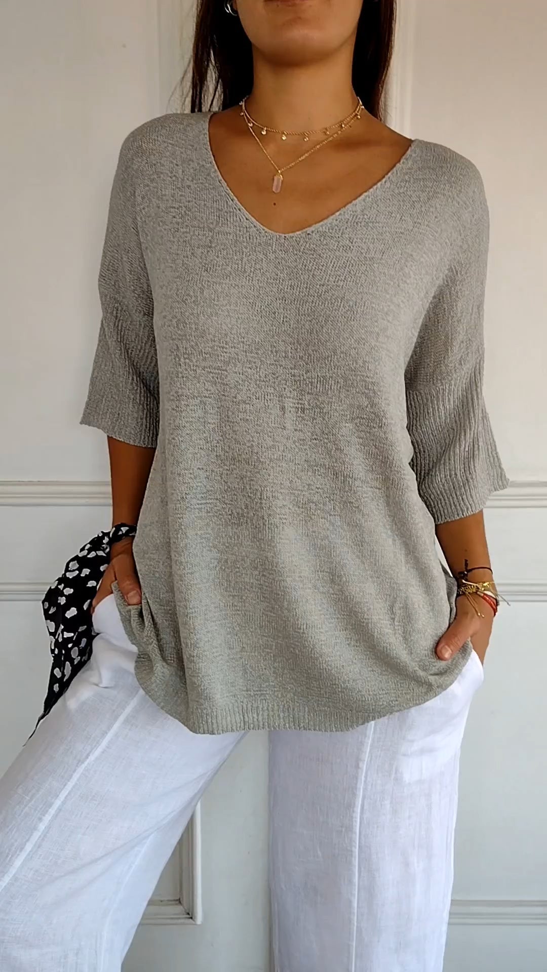Rosal – Einfarbiger Strickpullover Mit V-Ausschnitt