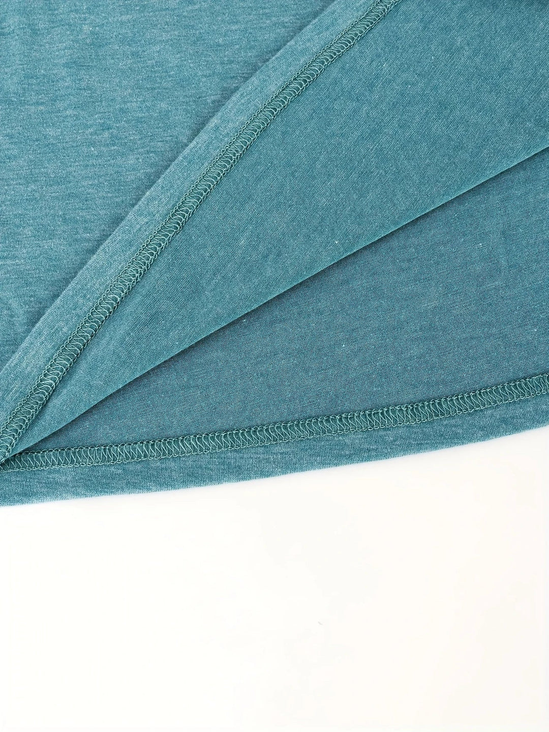 Kizzy – Atmungsaktives T-Hemd Mit Blütenblättern An Den Ärmeln