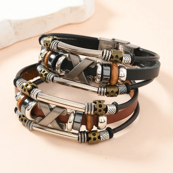 Garland – Mehrlagiges Lederarmband mit Kreuzmotiv