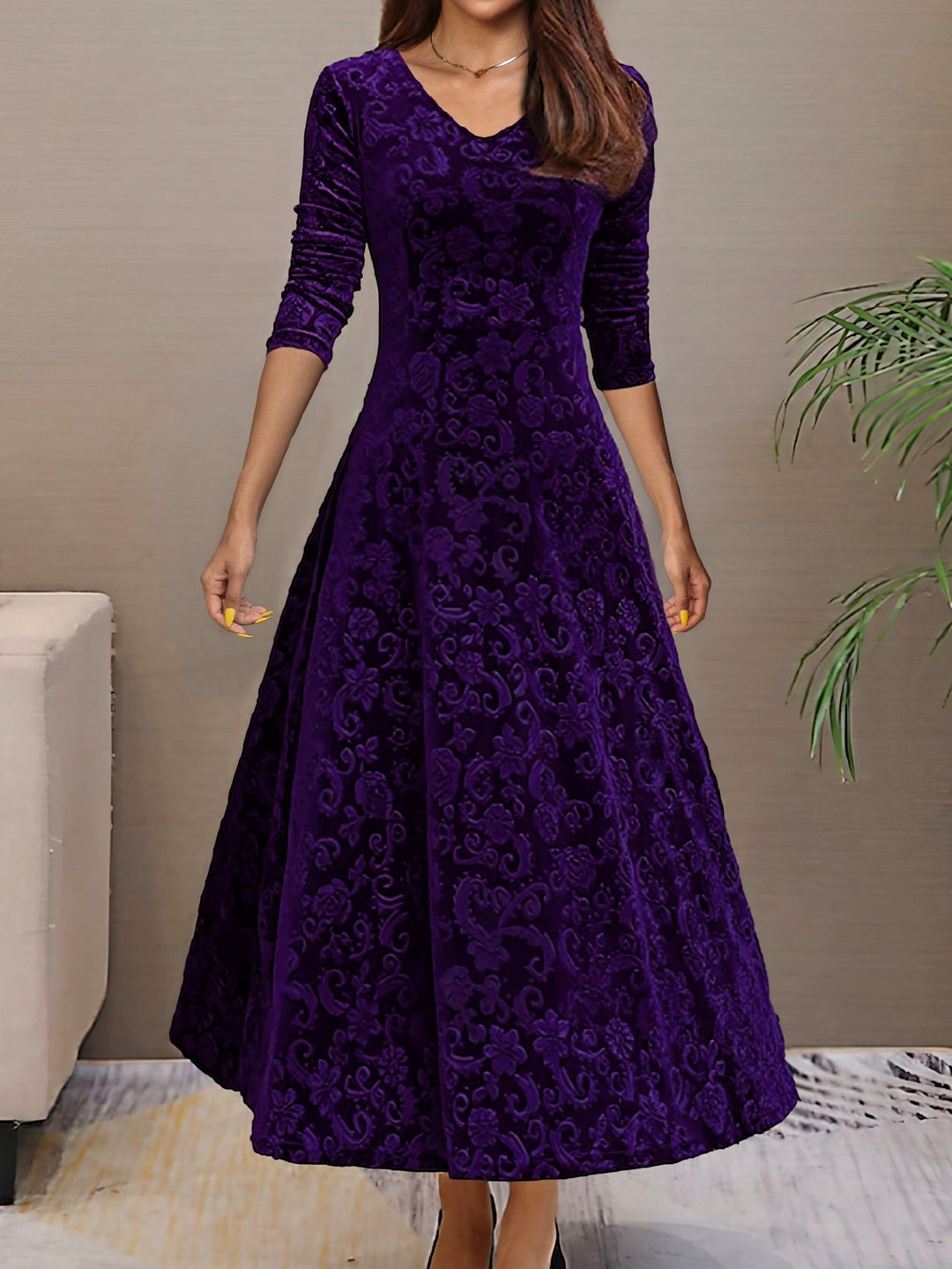 Eluned – Elegantes Samt-Partykleid