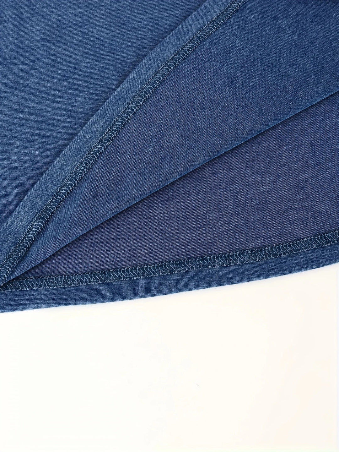 Kizzy – Atmungsaktives T-Hemd Mit Blütenblättern An Den Ärmeln