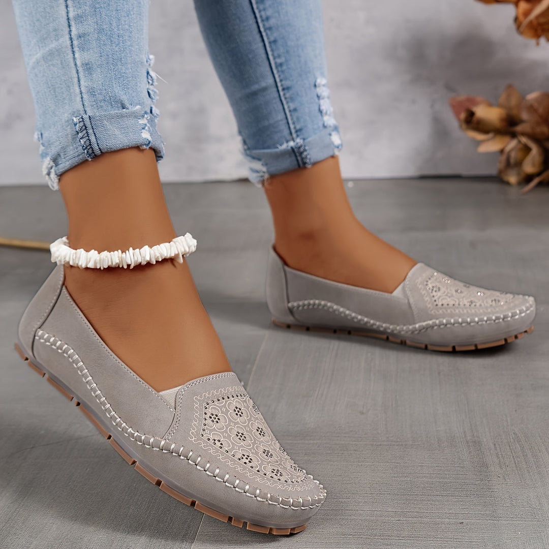 Lyrissa – Bequeme Genähte Schuhe