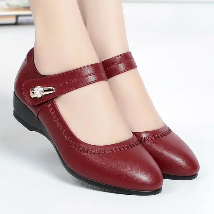 Aikaterina – Schuhe Mit Runder Spitze Und Schnallenriemen