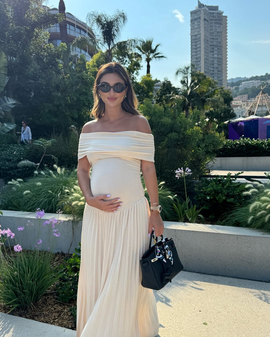 Kapral – Elegantes Umstands Kleid