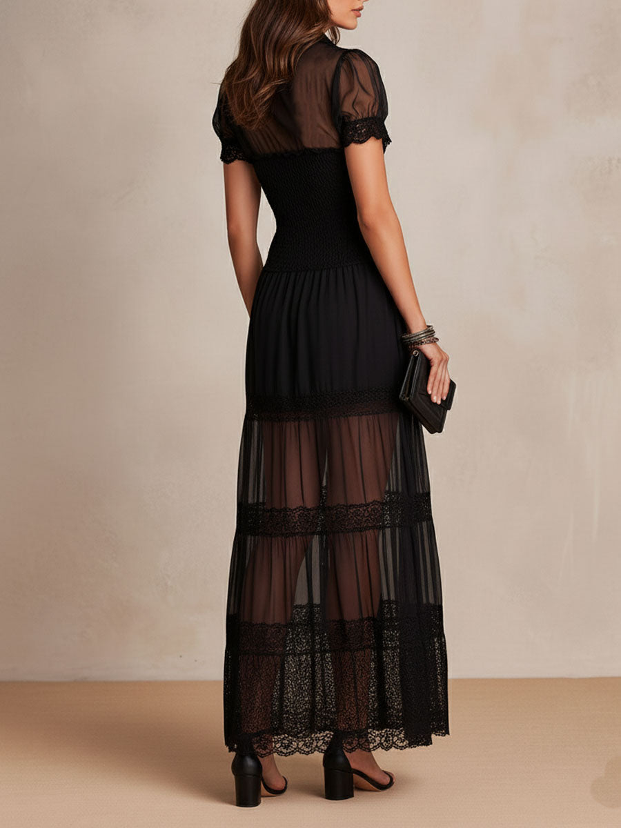 Charuek – Transparentes Maxikleid aus Spitze mit Knopfleiste