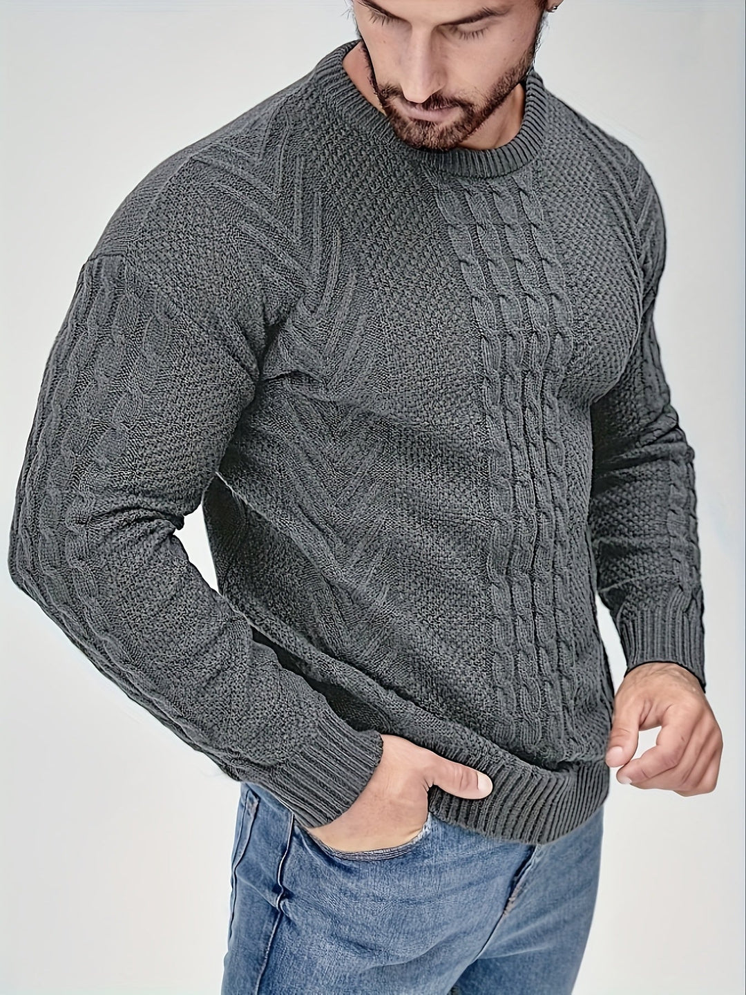 Eiduks – Klassischer Pullover mit Rundhalsausschnitt und Zopfmuster