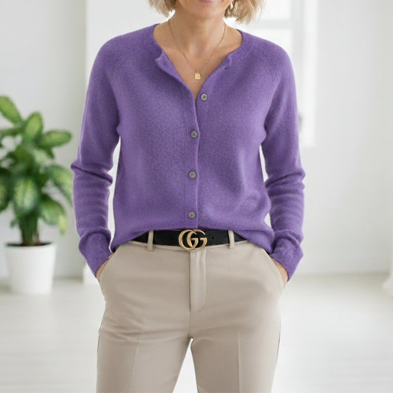 Katarzyna – Bequemer Kaschmir Pullover Mit Knopfleiste