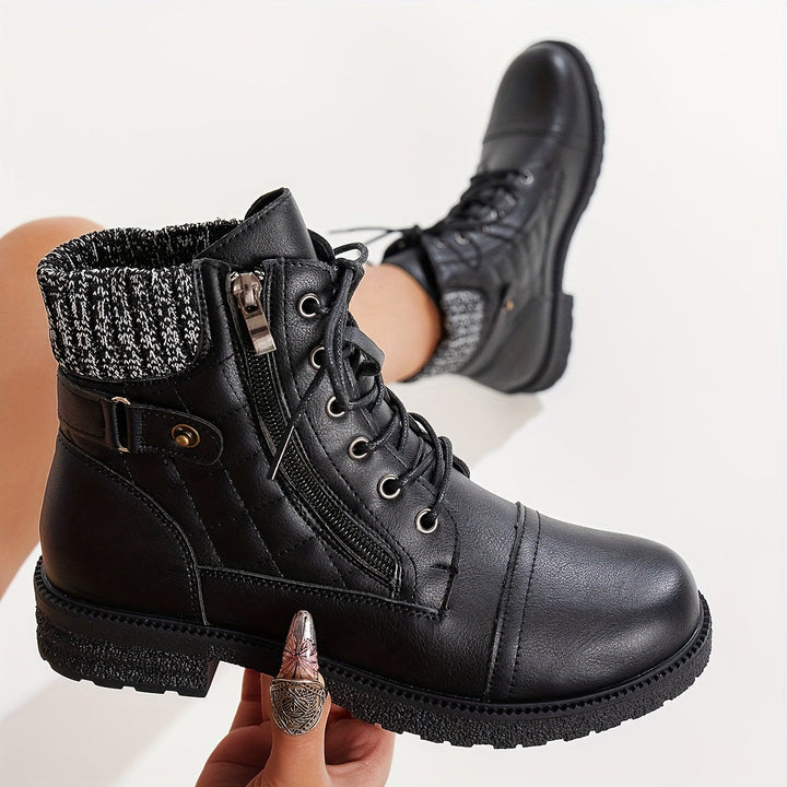 Alfrida – Stiefeletten Mit Schnürung Und Gestrickten Bündchen