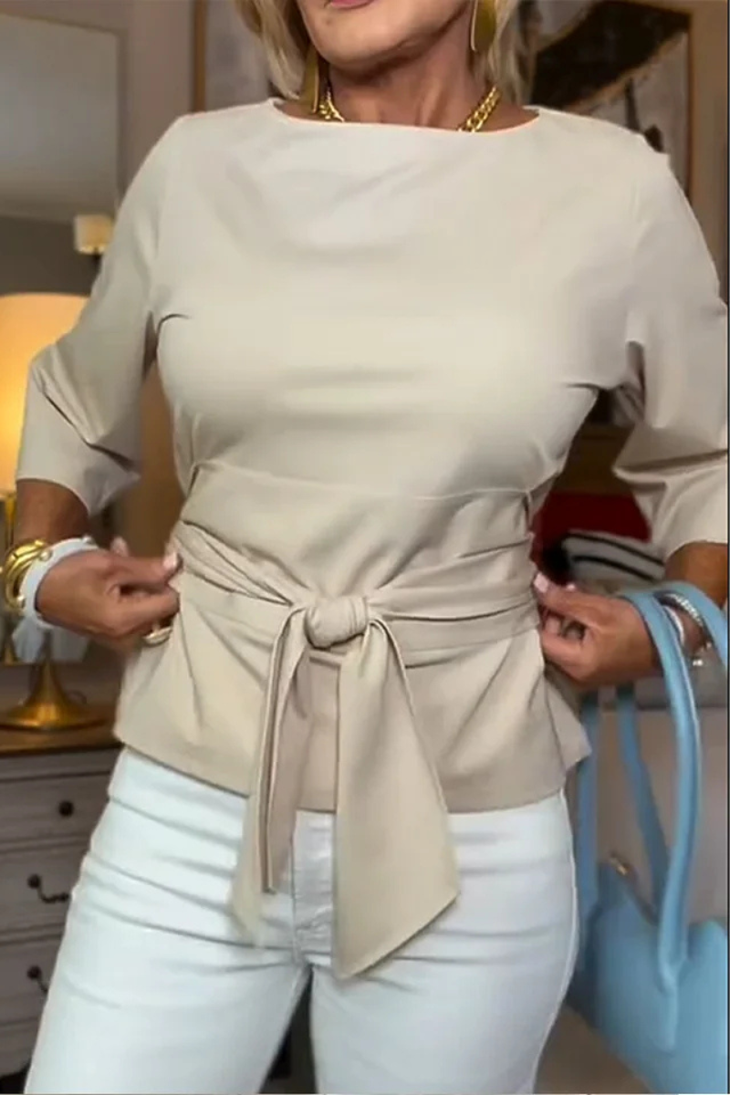 Shaniera – Stilvolles Oberteil Mit Bindegürtel