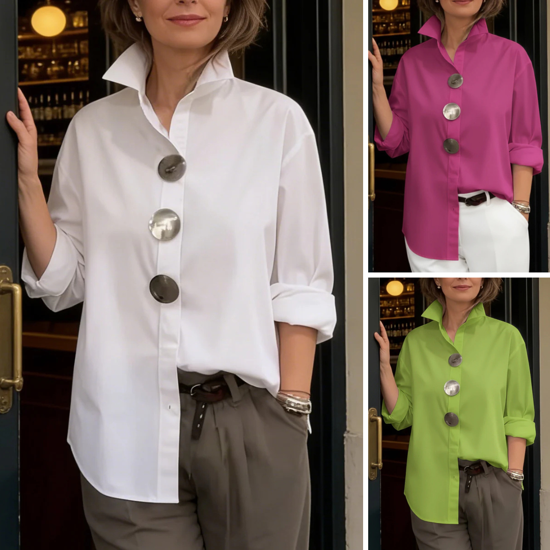 Lyyn – Bluse Mit Hohem Kragen Und Auffälligen Knöpfen