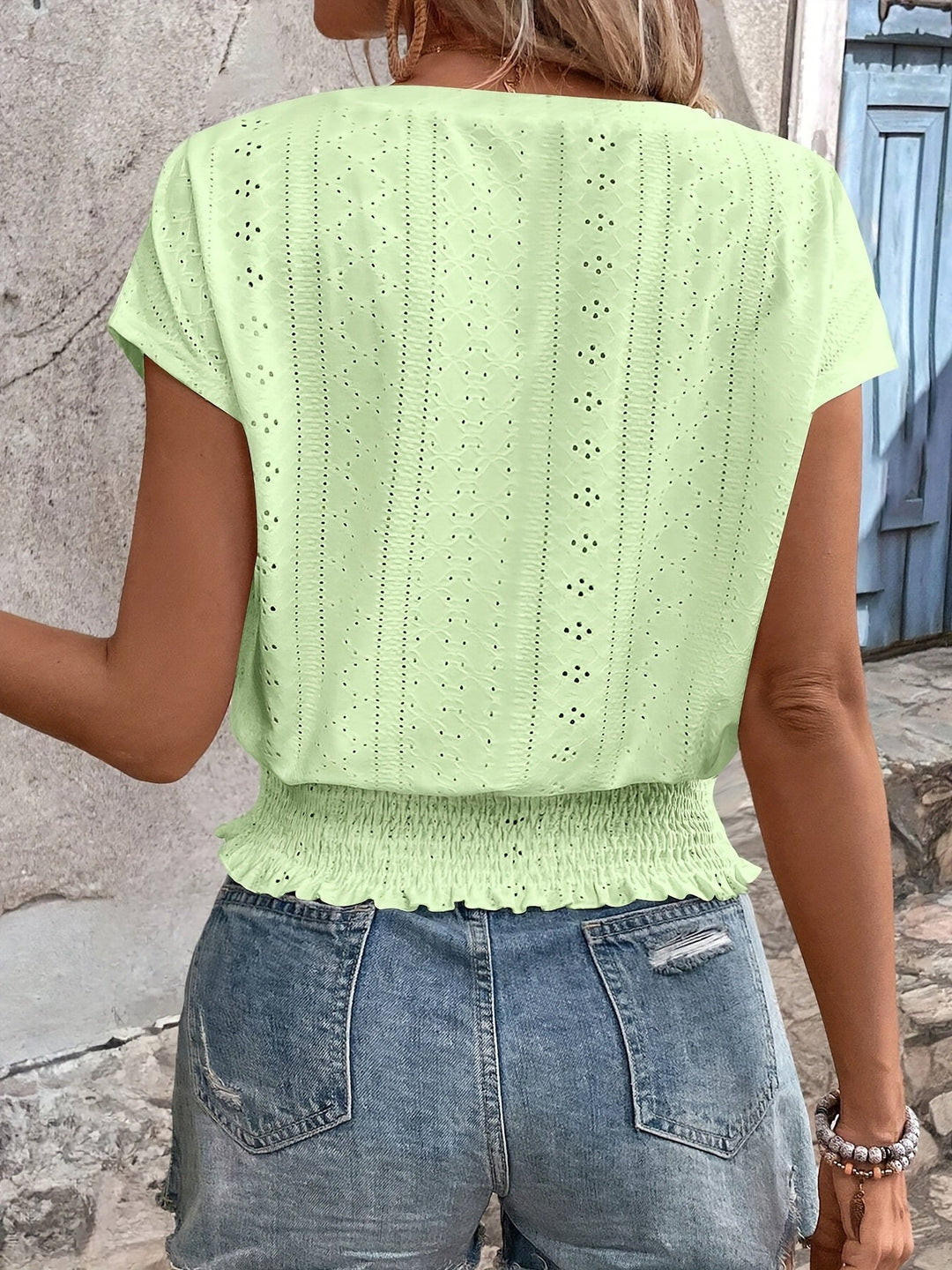 Delores - Elegantes Batwing-T-Shirt Mit V-Ausschnitt