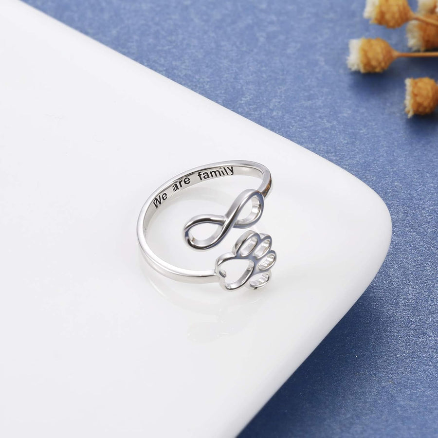 HeartPaw – Handgefertigter Ring mit Pfote und Herz