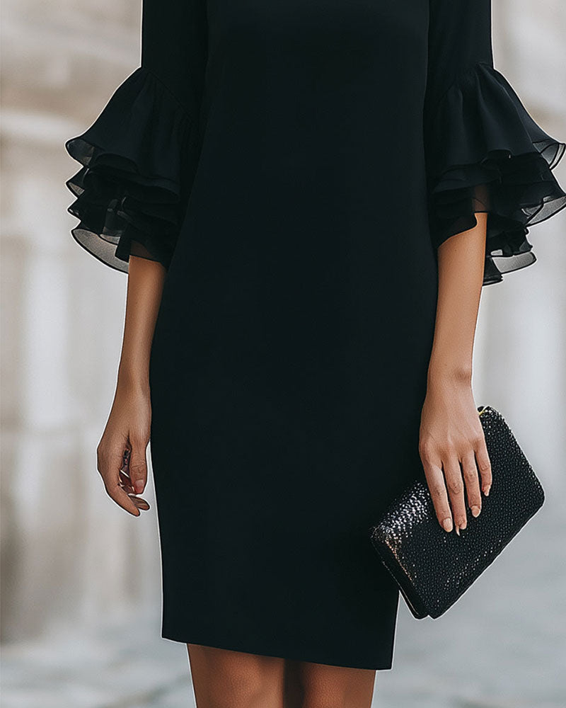 Catalinan – Slim-Fit-Kleid mit ausgestellten Ärmeln und Lagenlook