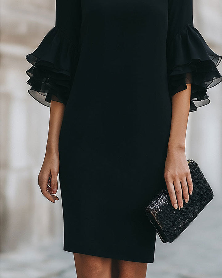 Catalinan – Slim-Fit-Kleid mit ausgestellten Ärmeln und Lagenlook