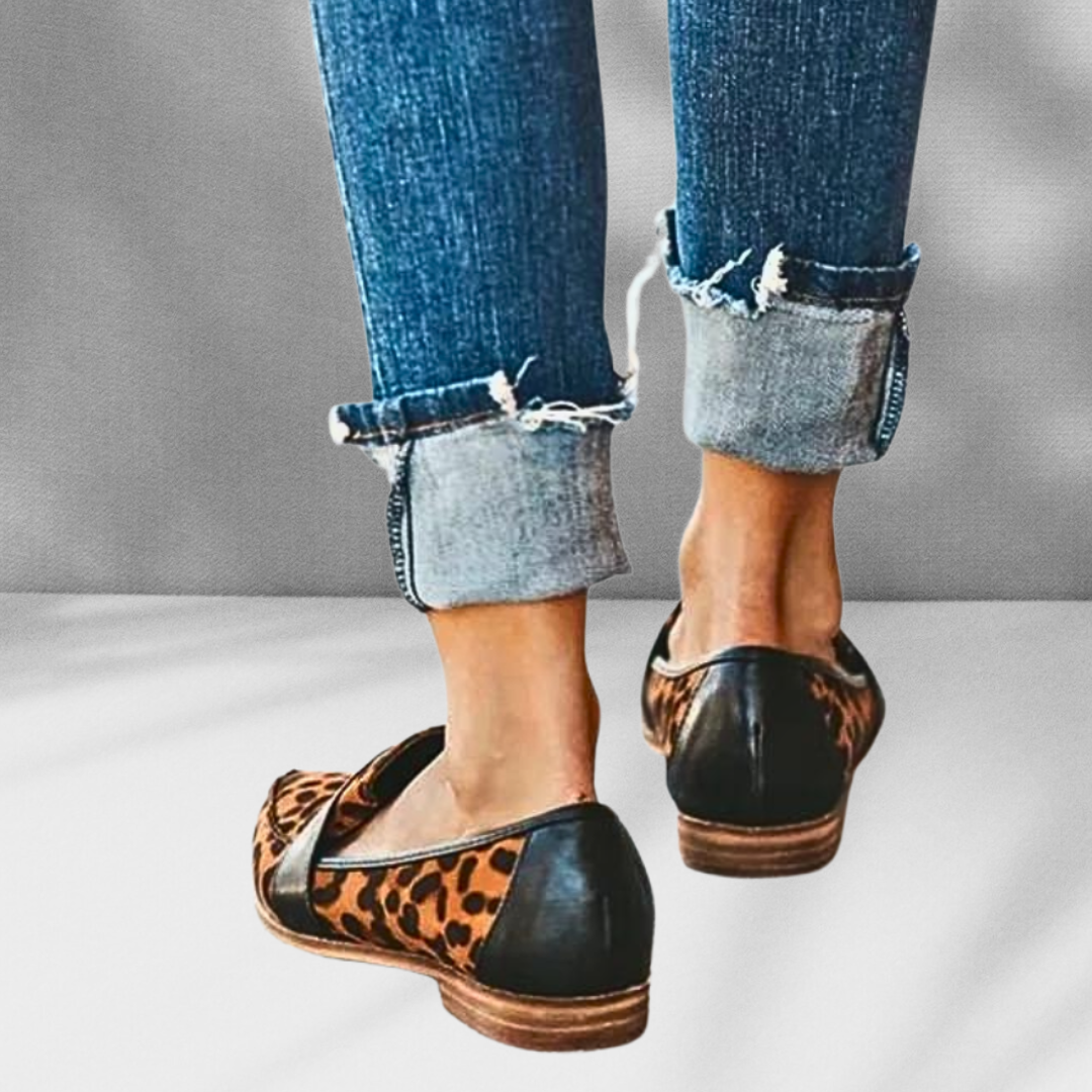 Chinda – Bequemer Rutschfester Flacher Pantoffel