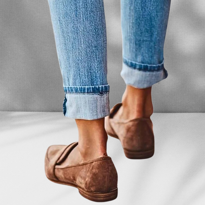Chinda – Bequemer Rutschfester Flacher Pantoffel
