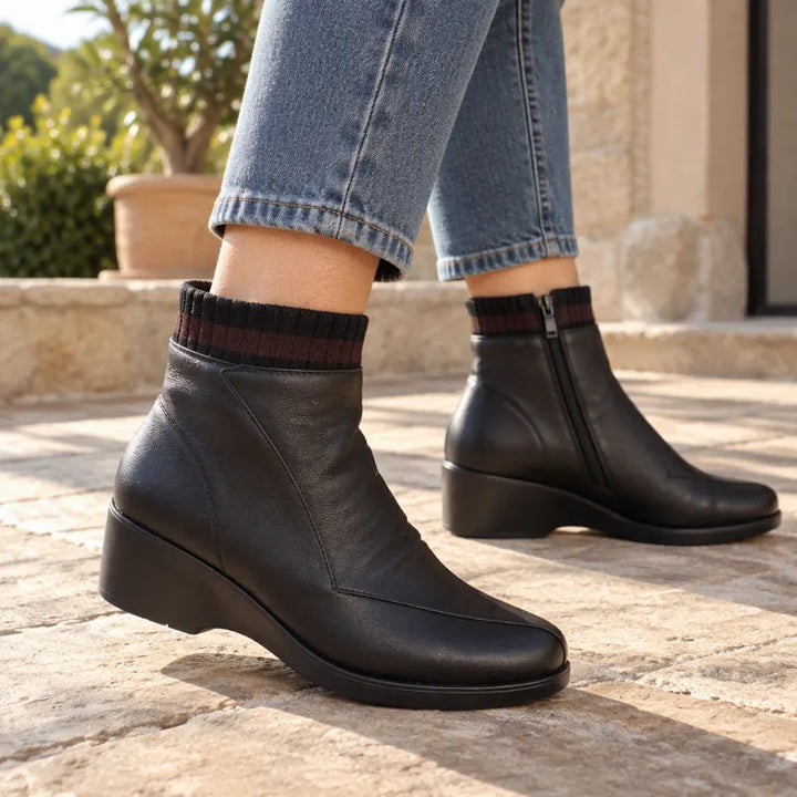 Nickia – Stiefeletten Mit Seitlichem Reißverschluss