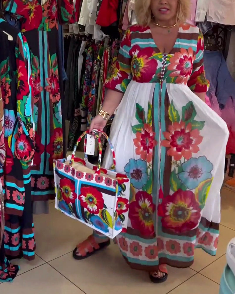 Nerijaa – Blumenkleid Mit Tiefem V-Ausschnitt