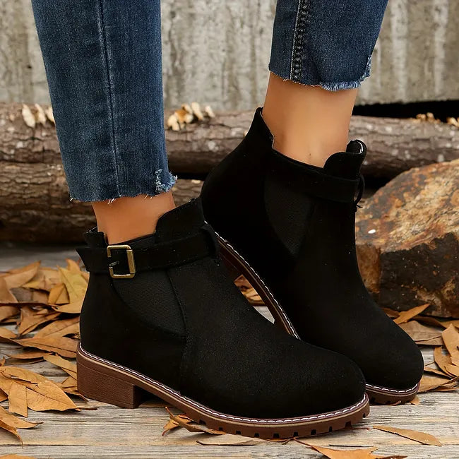 Miniya – Stiefeletten mit Schnallenriemen