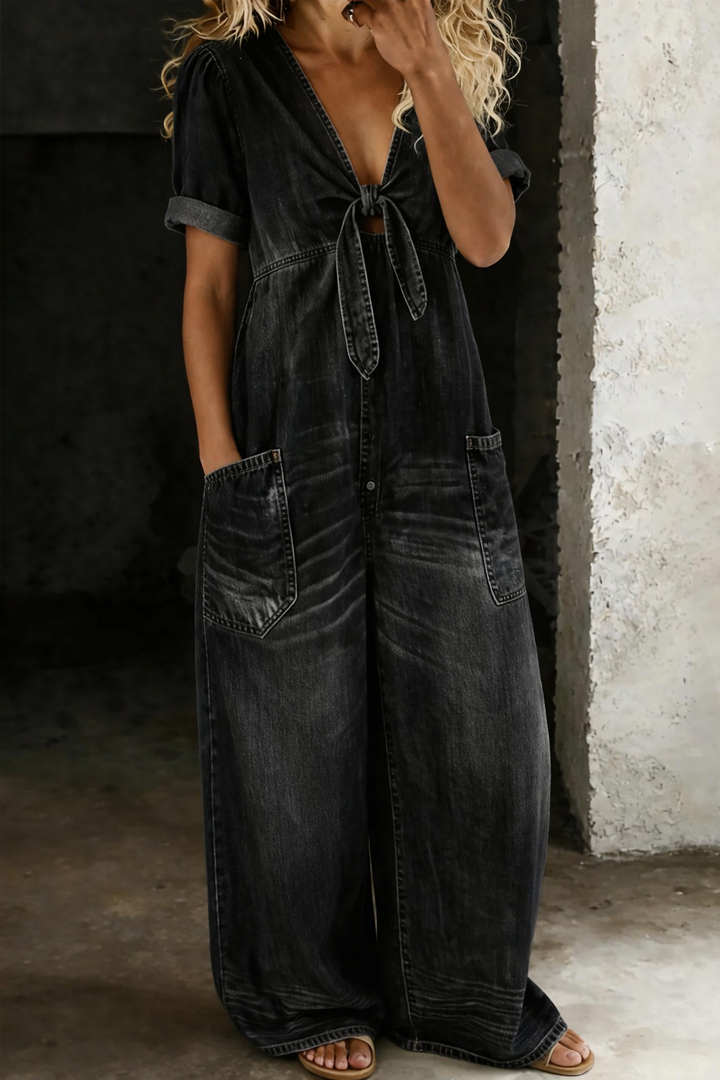 Zeta - Jumpsuit Mit V-ausschnitt Und Kurzen Ärmeln
