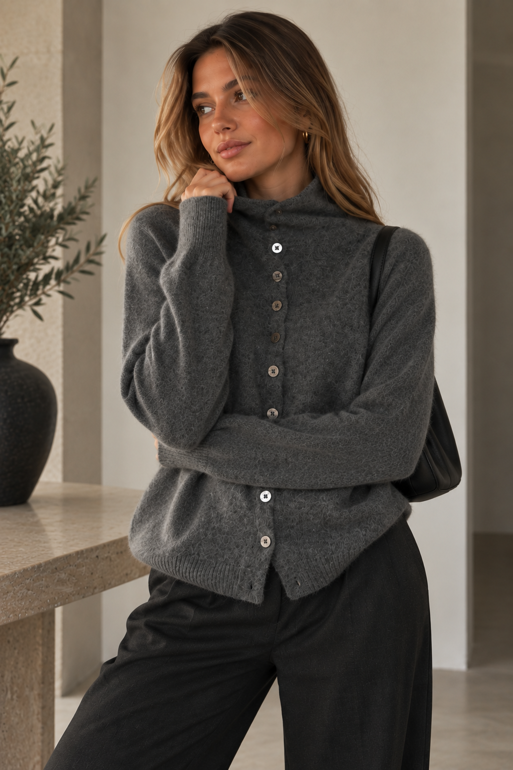 Larona – Strickjacke Mit Knopfleiste Vorne