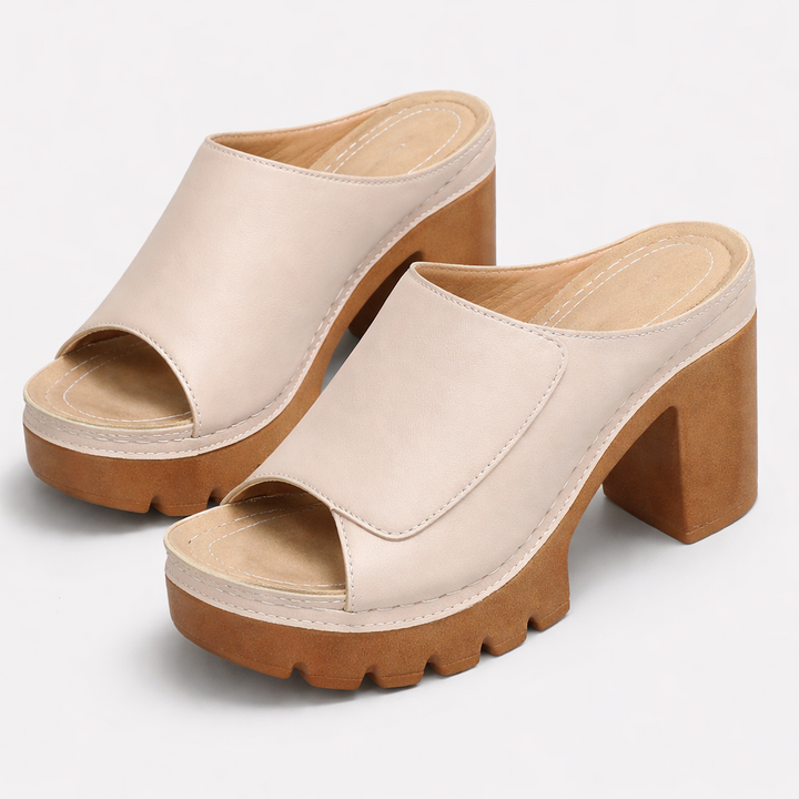 Nicolien – Sandalen Mit Offener Zehenpartie und Klobigem Absatz