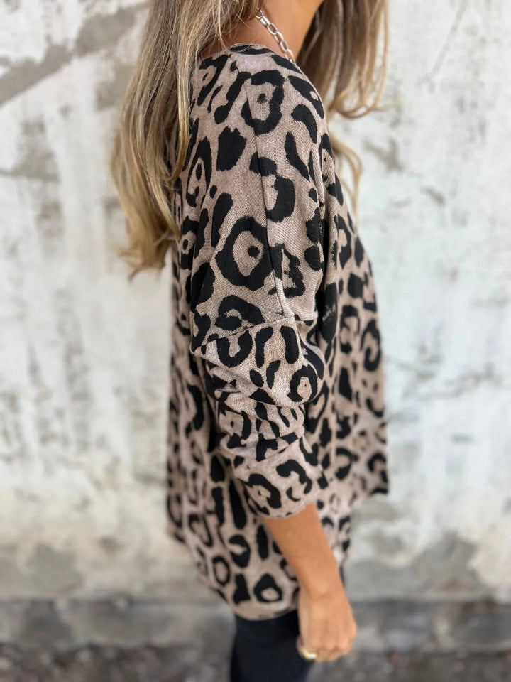 Swantje – Bluse Mit Rundhalsausschnitt Und Leopardenmuster |1+1 Gratis