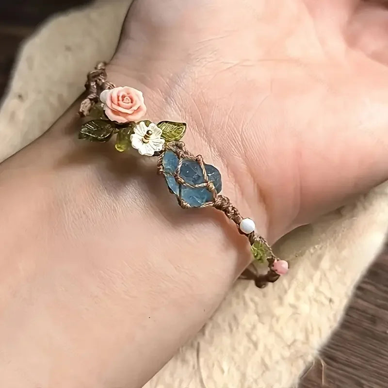 Yohana – Elegantes Armband mit Blumenmagie
