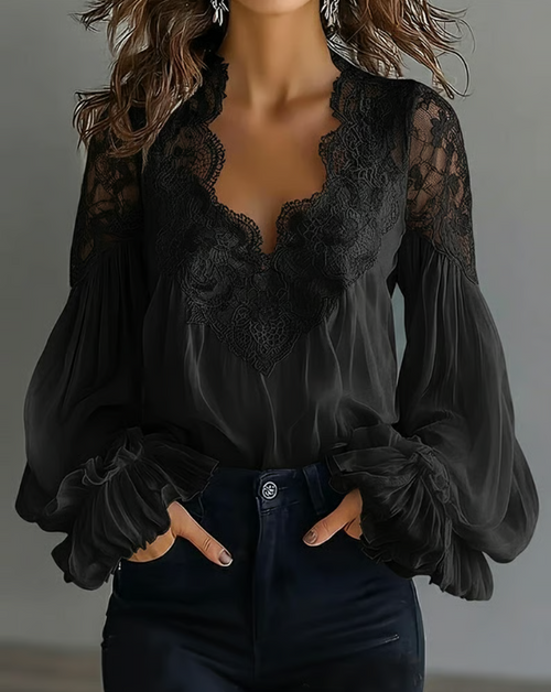 Katija – Bluse Mit Blumen-Spitze Und Glockenärmeln
