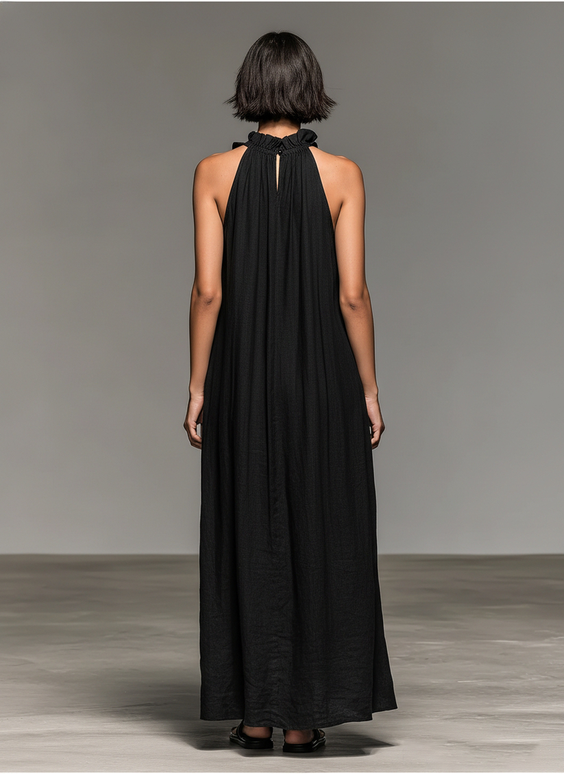 Fiora – Ärmelloses, langes Kleid mit Rüschen, Neckholder-Ausschnitt und Taschen