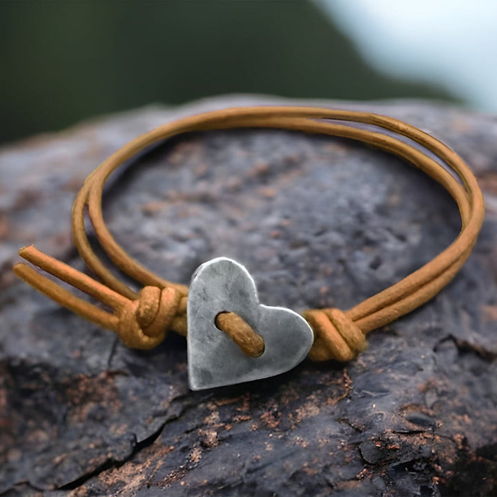Lovenna – Handgefertigtes Armband mit Herzsymbol