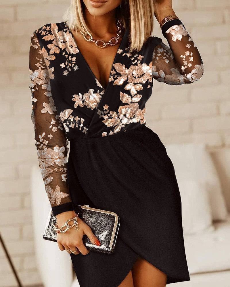 Bairbre – Etui Kleid Mit Gekreuztem Ausschnitt