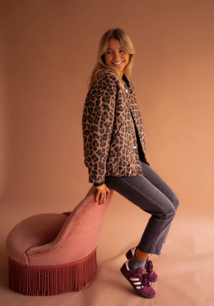 Leoona – Leoparden Bomber Jacke