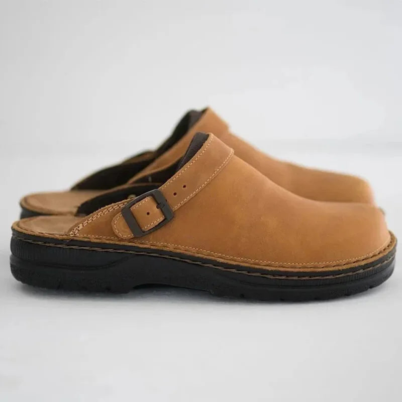 Moniya – Bequeme Clogs Mit Seitlichem Schnallenriemen
