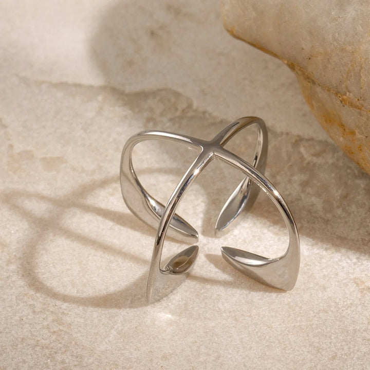 Gerti – Vier Punkte Ring aus Sterlingsilber